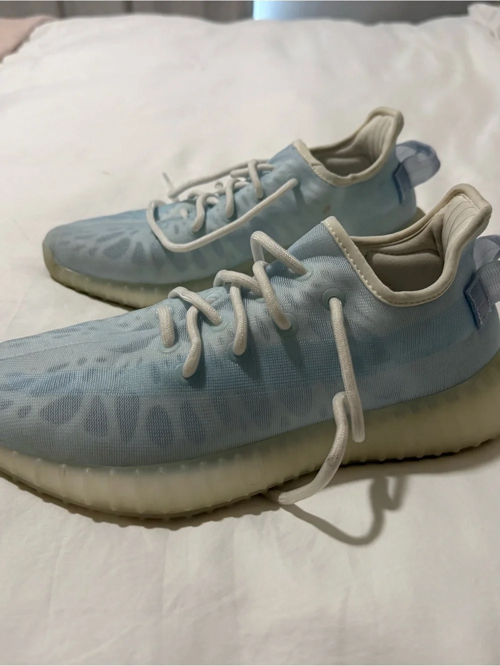 Mono Ice Yeezys